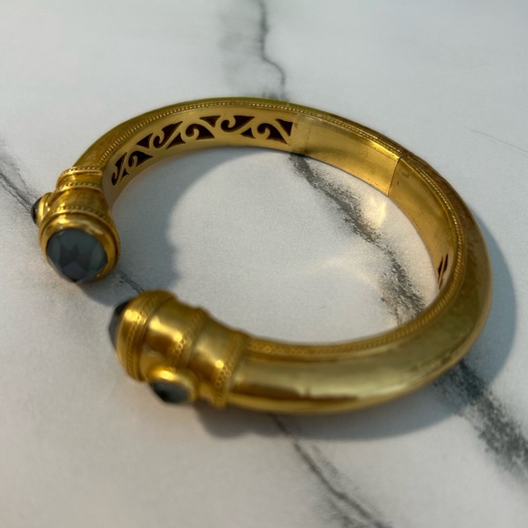NWOT JULIE VOS 24K Gold Plated Charcoal Blue Bangle Hinge Bracelet - Picture 2 of 6